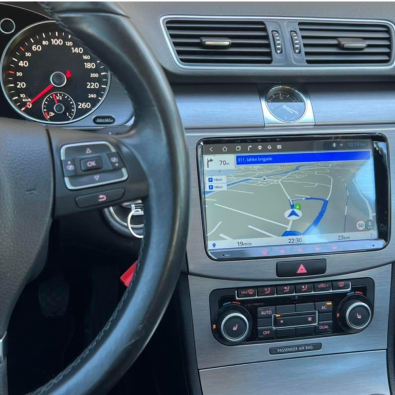Multimedija u automobilu – uređaj i njegove pogodnosti